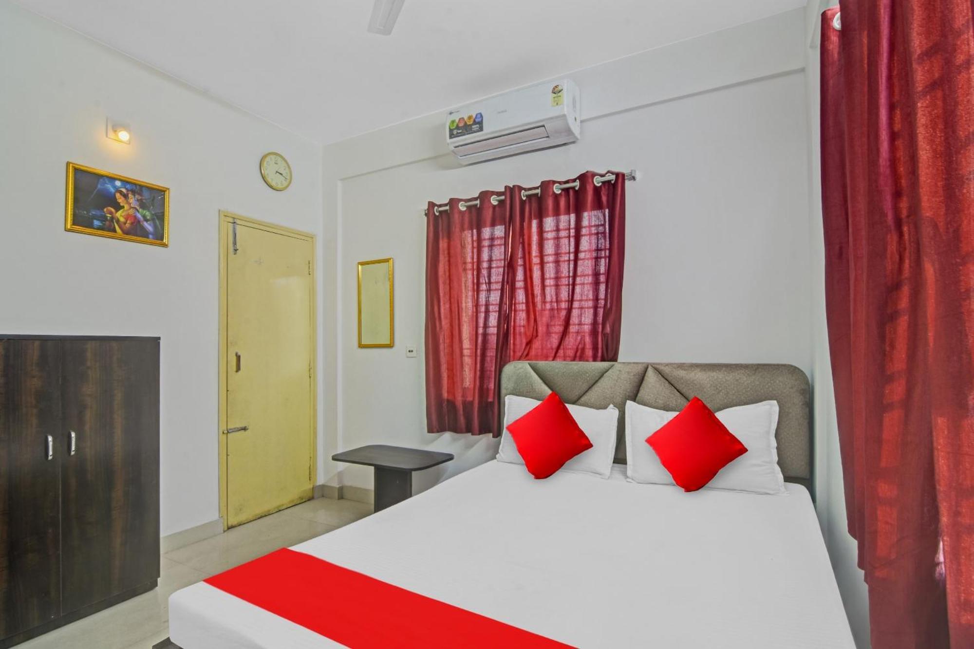 Hotel O Royal Residency Колката Екстериор снимка