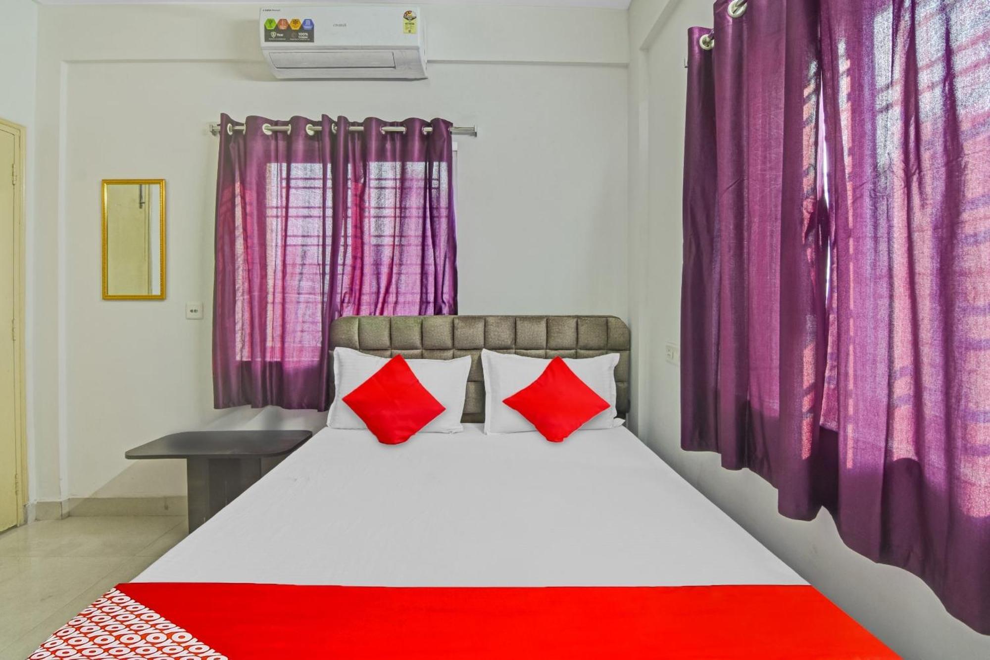 Hotel O Royal Residency Колката Екстериор снимка