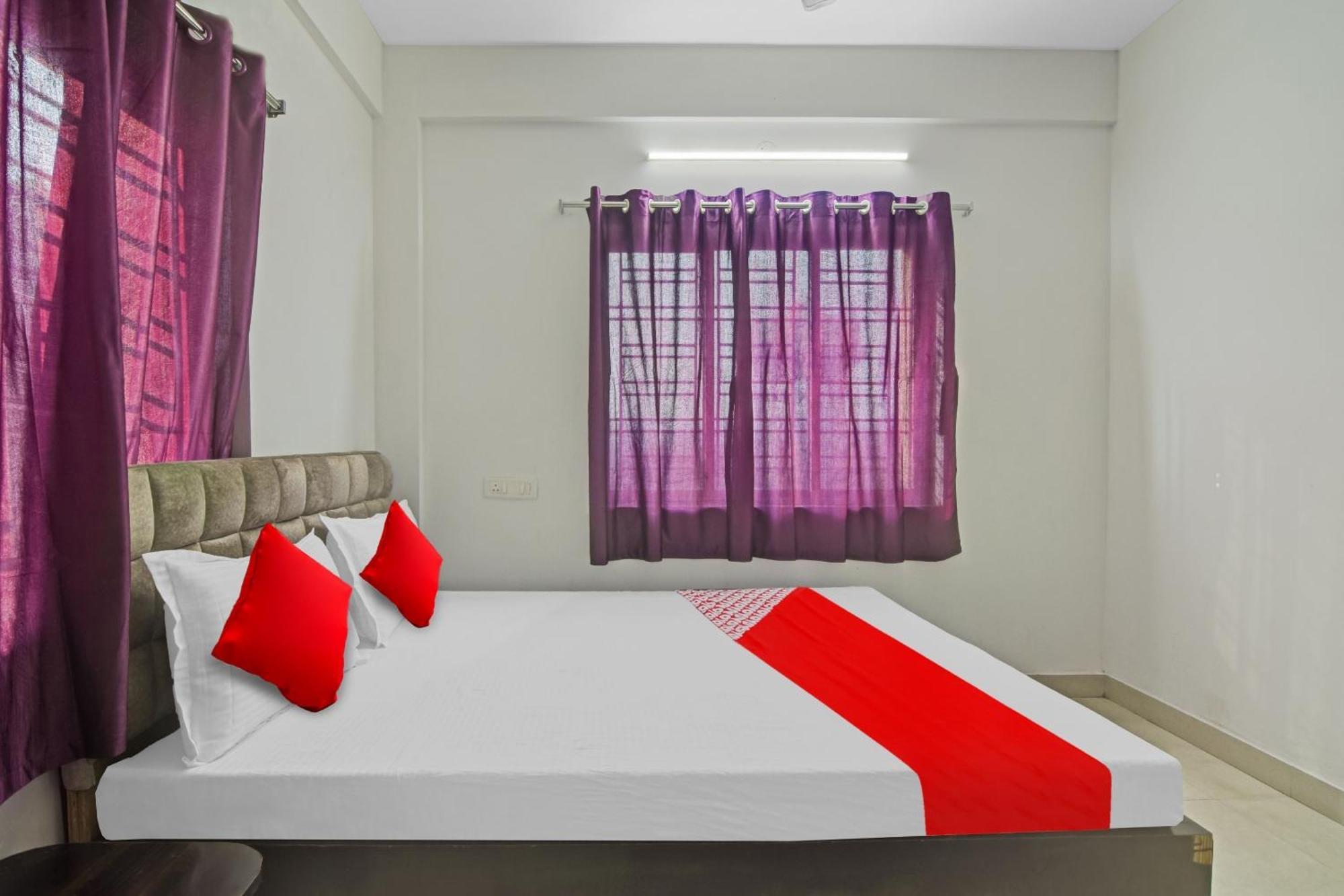 Hotel O Royal Residency Колката Екстериор снимка