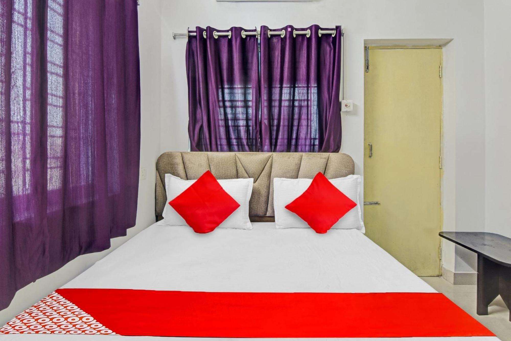 Hotel O Royal Residency Колката Екстериор снимка